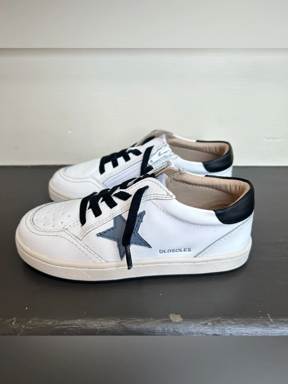 Old Soles Toddler Boy White Star Zipper Leather Sneaker, Size 29, 11.5-12 US